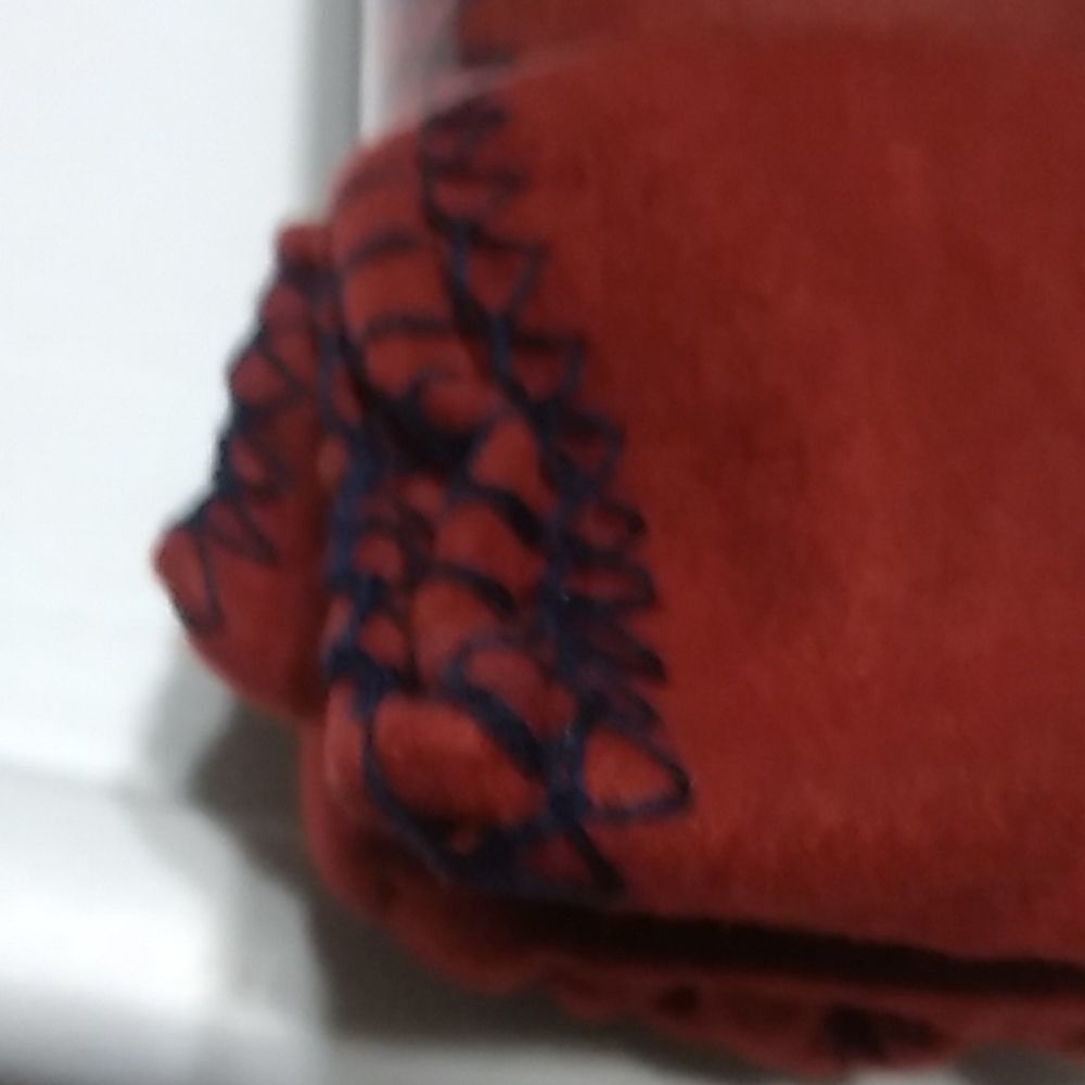 Mainstays Fleece Throw  - Picture 3 of 4